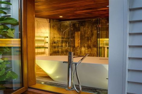 Photo of property in 404 Montreal Street, Christchurch Central, Christchurch, 8013