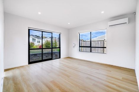Photo of property in 7 Awa Avenue, Helensville, 0800