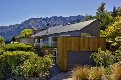 Photo of property in 54 Panorama Terrace, Queenstown, 9300