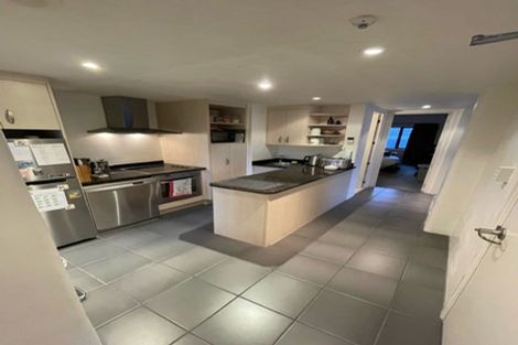 Photo of property in 1u2 Hay Street, Oriental Bay, Wellington, 6011