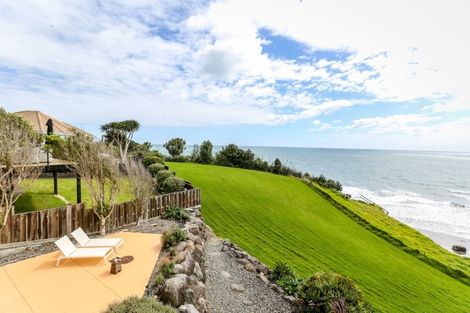 Photo of property in 23 Motukari Place, Onaero, Waitara, 4383