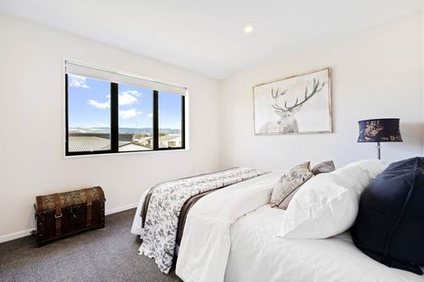 Photo of property in 30 Auranga Drive, Karaka, 2113