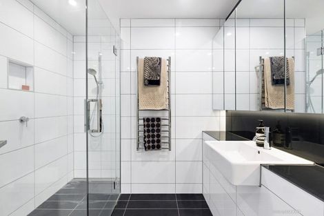 Photo of property in 905/1u Market Lane, Wellington Central, Wellington, 6011