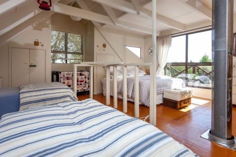 Photo of property in 131 Park Avenue, Whangamata, 3620