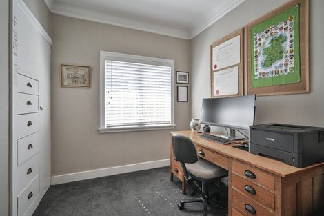 Photo of property in 9 Rakau Street, Havelock North, 4130
