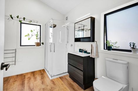 Photo of property in 21 Carthew Street, Okato, 4335