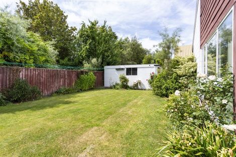 Photo of property in 8 Ashfield Place, Ilam, Christchurch, 8041