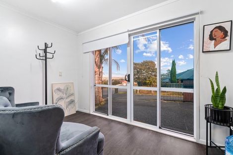 Photo of property in 73 Rathmar Drive, Manurewa, Auckland, 2105