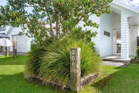 Photo of property in 306 Waterways Parade, Pauanui, Hikuai, 3579