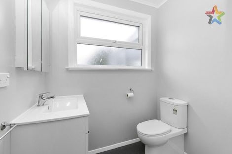 Photo of property in 8 Stamford Grove, Avalon, Lower Hutt, 5011