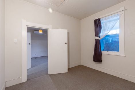 Photo of property in 5 Collins Street, Waipawa, 4210