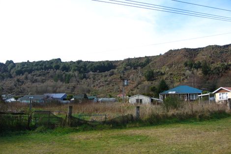 Photo of property in 85 Dick Street, Reefton, 7830