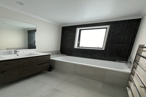 Photo of property in 32 Raranga Lane, Hobsonville, Auckland, 0616