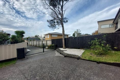 Photo of property in 20a Dolbear Street, Titirangi, Auckland, 0604