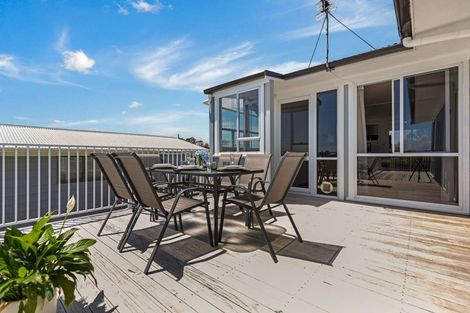 Photo of property in 499 Grahams Beach Road, Manukau Heads, Waiuku, 2684