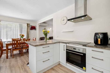 Photo of property in 59 Lees Grove, Wainuiomata, Lower Hutt, 5014