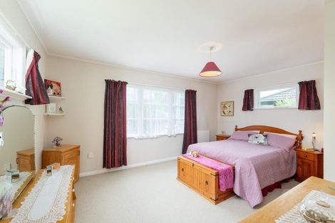 Photo of property in 6 Willow Grove, Ebdentown, Upper Hutt, 5018