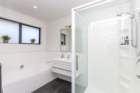 Photo of property in 206a Ngamotu Road, Spotswood, New Plymouth, 4310