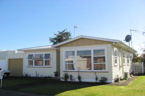 Photo of property in 8 Eton Place, Levin, 5510