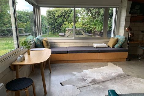 Photo of property in 15 Hungerford Road, Lyall Bay, Wellington, 6022