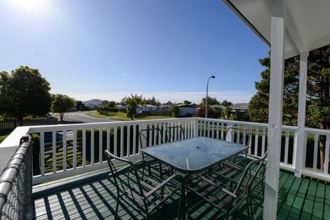 Photo of property in 26 Pohutukawa Drive, Owhata, Rotorua, 3010