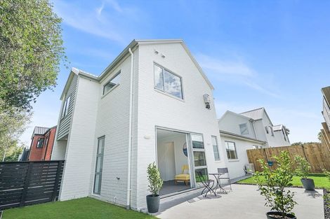 Photo of property in 15u2 Glen Lynne Avenue, Queenwood, Hamilton, 3210
