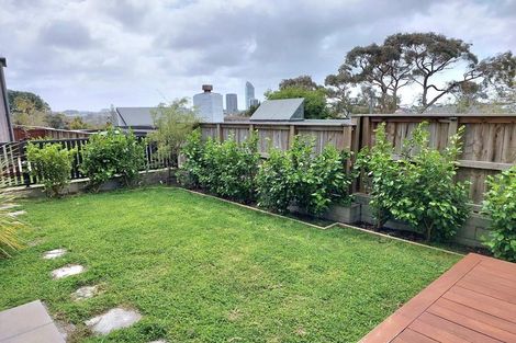 Photo of property in 2 Matau Way, Hauraki, 0622
