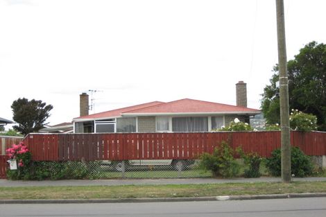 Photo of property in 90 Hargood Street, Woolston, Christchurch, 8062