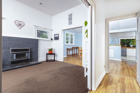 Photo of property in 48 Jellicoe Street, Greytown, 5712