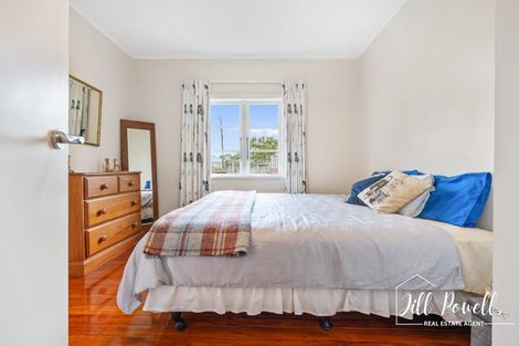 Photo of property in 13 View Street, Maungaturoto, 0520