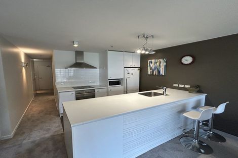 Photo of property in Montreaux Apartments, 4b/164 The Terrace, Wellington Central, Wellington, 6011