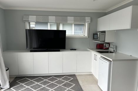 Photo of property in 2b Goddards Lane, Havelock North, 4130