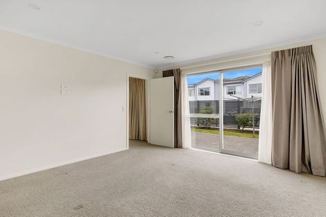 Photo of property in 1 Tieke Lane, Kenepuru, Porirua, 5022