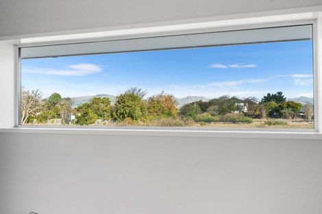 Photo of property in 10 Brightstone Crescent, Aranui, Christchurch, 8061