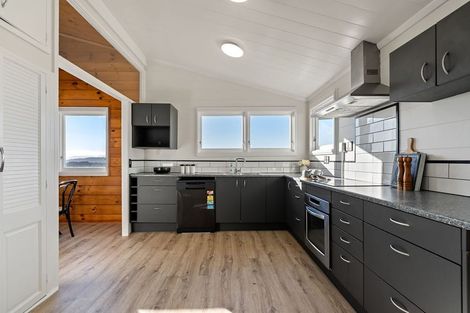 Photo of property in 42 Halifax Street, Kingston, Wellington, 6021