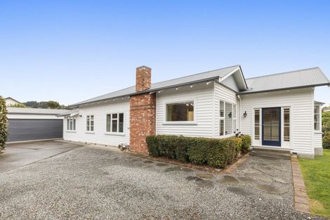 Photo of property in 14 Worsleys Road, Cracroft, Christchurch, 8025
