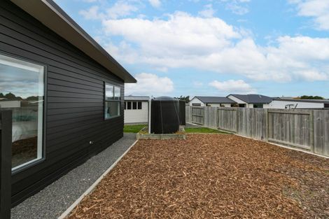 Photo of property in 18 Dee Street, Otane, 4202