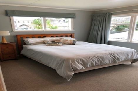 Photo of property in 8a Manuka Street, Miramar, Wellington, 6022