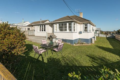 Photo of property in 3 Freyberg Terrace, Waipukurau, 4200