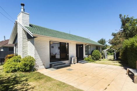 Photo of property in 17 Tuckers Road, Redwood, Christchurch, 8051