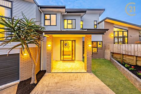 Photo of property in 147 Keri Vista Rise, Papakura, 2110