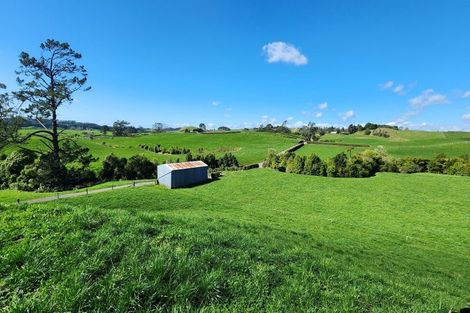 Photo of property in 868 Upland Road, Egmont Village, New Plymouth, 4372