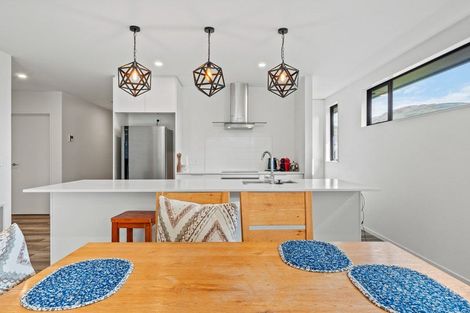 Photo of property in 3 Bale Road, Jacks Point, 9371