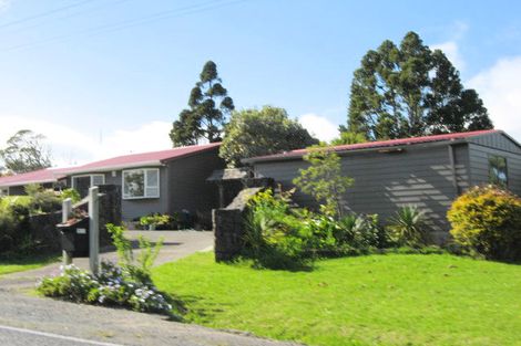 Photo of property in 188 Forest Hill Road, Waiatarua, Auckland, 0612