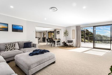 Photo of property in 27 Topsail Way, Whitby, Porirua, 5024