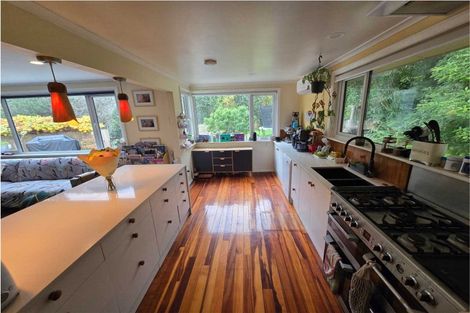 Photo of property in 73 Valley Road, Paraparaumu, 5032
