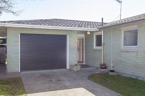 Photo of property in 7 Anthony Grove, Paraparaumu Beach, Paraparaumu, 5032