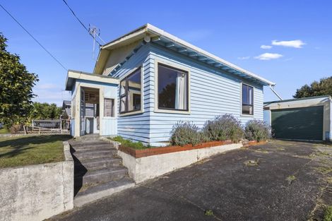 Photo of property in 80 Pioneer Road, Moturoa, New Plymouth, 4310
