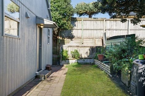 Photo of property in 1140b Papamoa Beach Road, Papamoa Beach, Papamoa, 3118