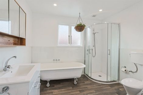 Photo of property in 34 Cobden Street, Westport, 7825